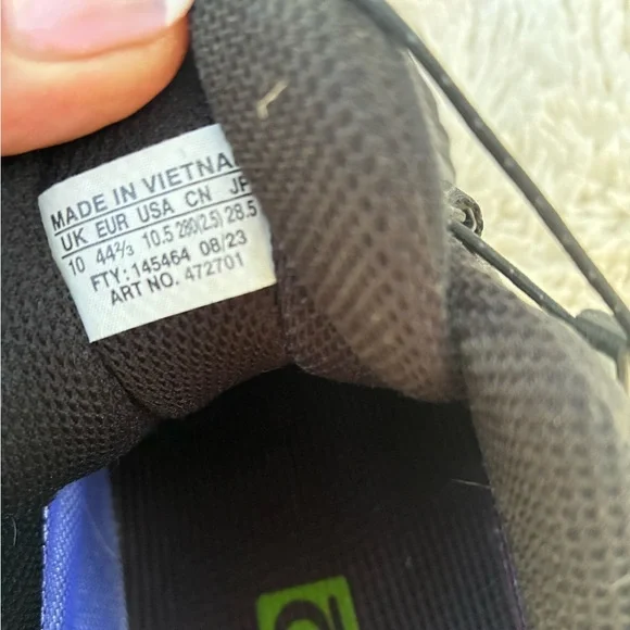 SALOMON WIDE GORE-TEX Trail Running Shoes in Black / Phantom / Pewter Size